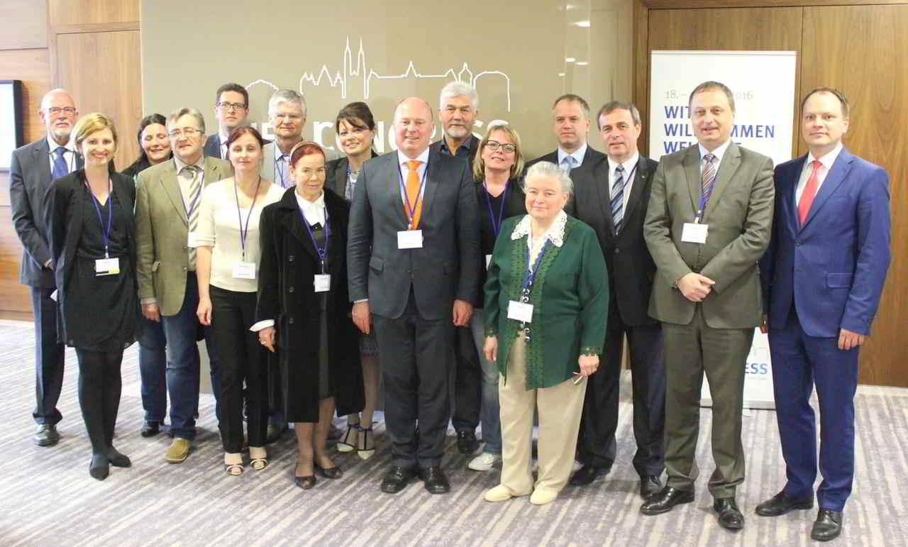 Arbeitssitzung der AGDM auf dem FUEN Kongress 2016 Arbeitssitzung der AGDM auf dem FUEN Kongress 2016