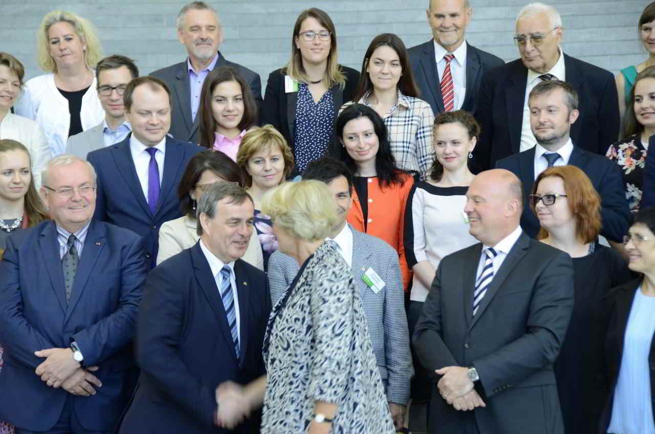 Kulturstaatsministerin Prof. Grütters empfängt AGDM im Bundeskanzleramt Kulturstaatsministerin Prof. Grütters empfängt AGDM im Bundeskanzleramt