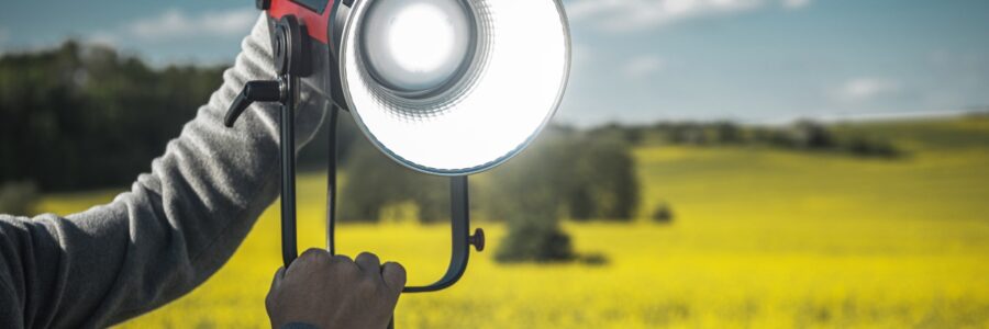 Traurige Sprachen und ermutigende Blicke – Dokumentarfilme über die Karpatendeutschen Traurige Sprachen und ermutigende Blicke – Dokumentarfilme über die Karpatendeutschen
