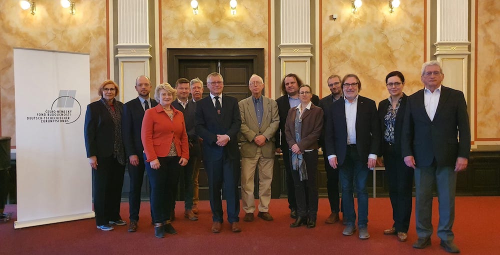 Deutsch-Tschechischer Zukunftsfonds fördert Projekte zur Unterstützung der Ukraine und gibt weitere Mittel frei Deutsch-Tschechischer Zukunftsfonds fördert Projekte zur Unterstützung der Ukraine und gibt weitere Mittel frei