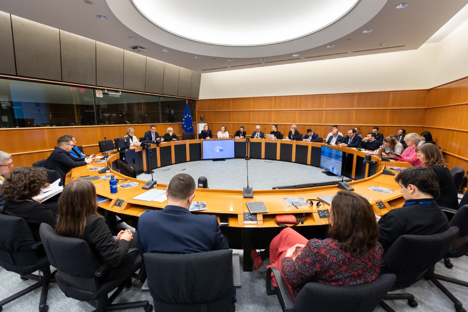 Loránt Vincze ist neuer Vorsitzender der Intergruppe für Minderheiten im Europäischen Parlament Loránt Vincze ist neuer Vorsitzender der Intergruppe für Minderheiten im Europäischen Parlament