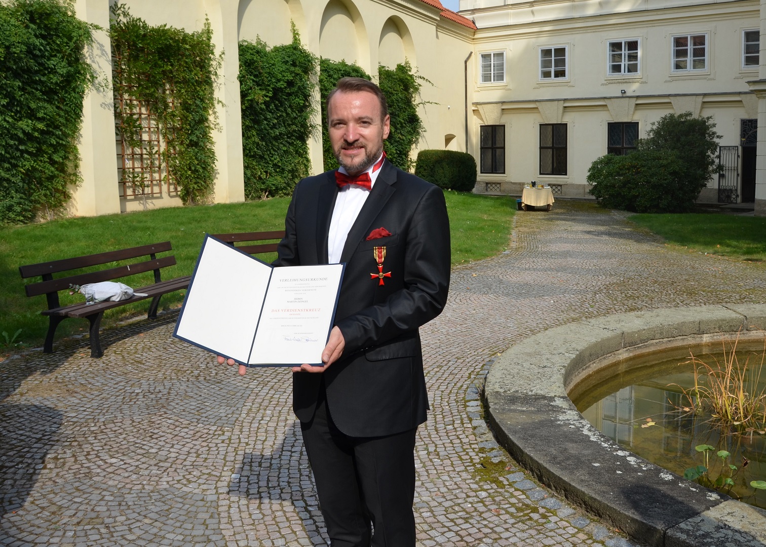 Martin Dzingel Mit Bundesverdienstkreuz Geehrt Martin Dzingel Mit Bundesverdienstkreuz Geehrt