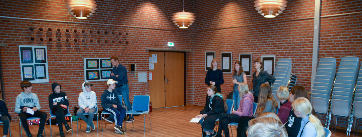 Nordschleswigs Jugend lernt die eigenen Wurzeln kennen Nordschleswigs Jugend lernt die eigenen Wurzeln kennen