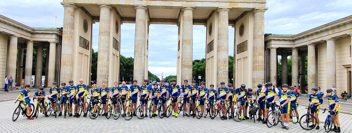 Hallo Berlin – hier sind wir Hallo Berlin – hier sind wir